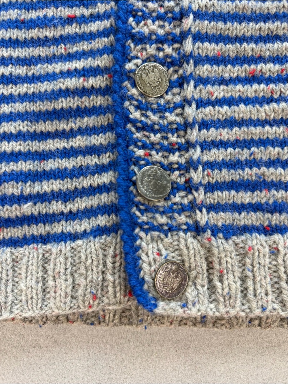 Handmade 100% Wool Cardigan Antique Buttons Est. Medium - Picture 6 of 7